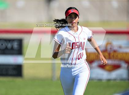 Thumbnail 3 in Los Alamitos vs. Torrance photogallery.