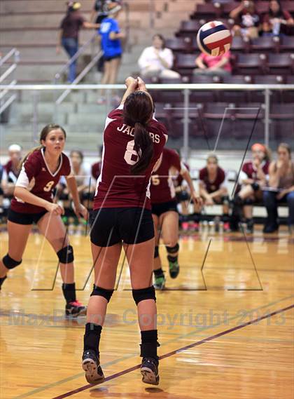 Thumbnail 3 in Floresville @ Uvalde photogallery.