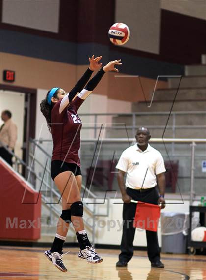 Thumbnail 3 in Floresville @ Uvalde photogallery.