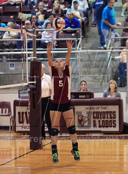 Thumbnail 3 in Floresville @ Uvalde photogallery.