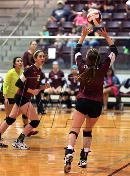 Thumbnail 1 in Floresville @ Uvalde photogallery.