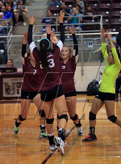 Thumbnail 3 in Floresville @ Uvalde photogallery.