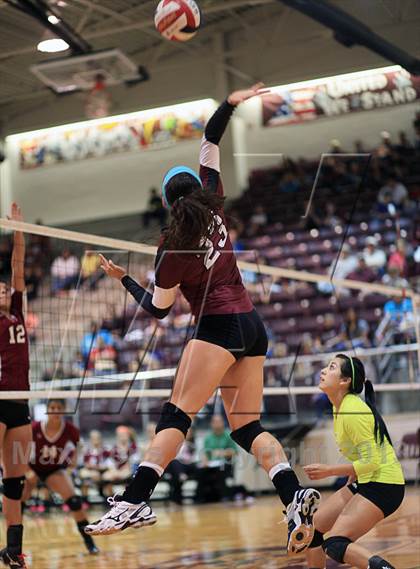 Thumbnail 3 in Floresville @ Uvalde photogallery.