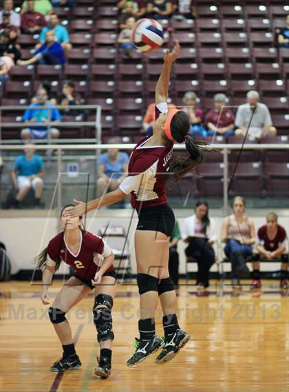 Thumbnail 3 in Floresville @ Uvalde photogallery.