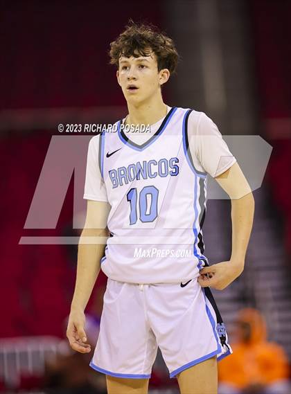 Thumbnail 1 in Bullard vs. Clovis North photogallery.