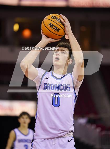 Thumbnail 2 in Bullard vs. Clovis North photogallery.