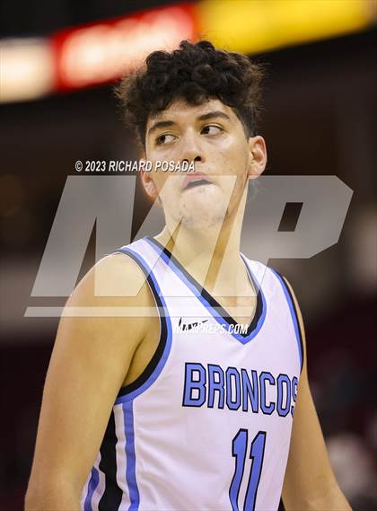 Thumbnail 3 in Bullard vs. Clovis North photogallery.