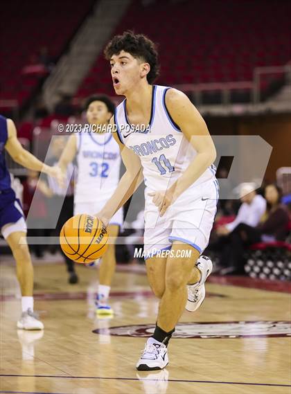 Thumbnail 3 in Bullard vs. Clovis North photogallery.