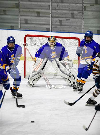Thumbnail 3 in Spencerport vs. Irondequoit photogallery.