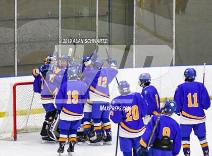 Thumbnail 3 in Spencerport vs. Irondequoit photogallery.