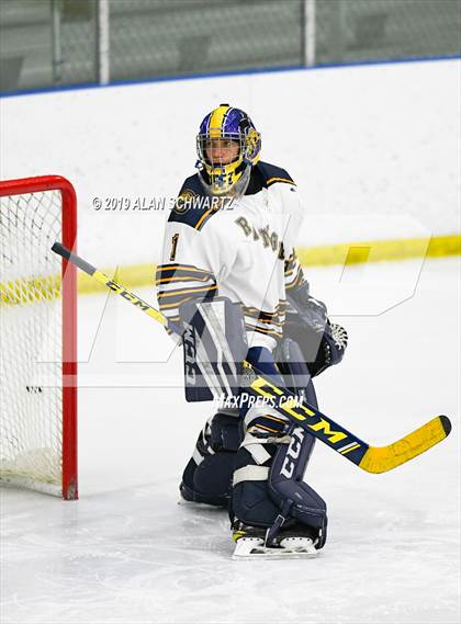 Thumbnail 1 in Spencerport vs. Irondequoit photogallery.