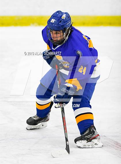 Thumbnail 2 in Spencerport vs. Irondequoit photogallery.