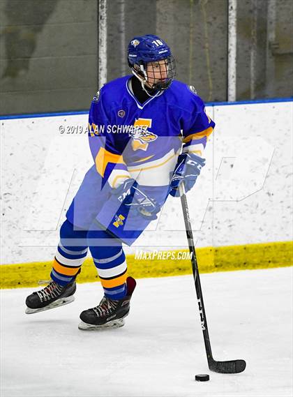 Thumbnail 2 in Spencerport vs. Irondequoit photogallery.
