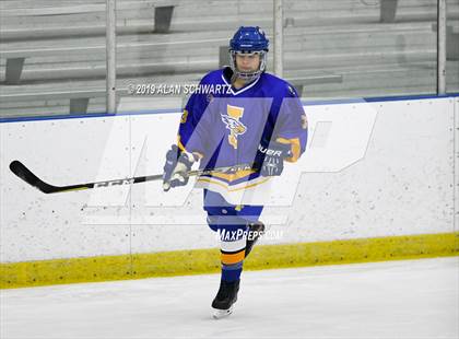 Thumbnail 3 in Spencerport vs. Irondequoit photogallery.