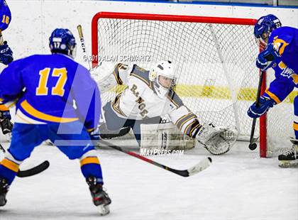 Thumbnail 3 in Spencerport vs. Irondequoit photogallery.