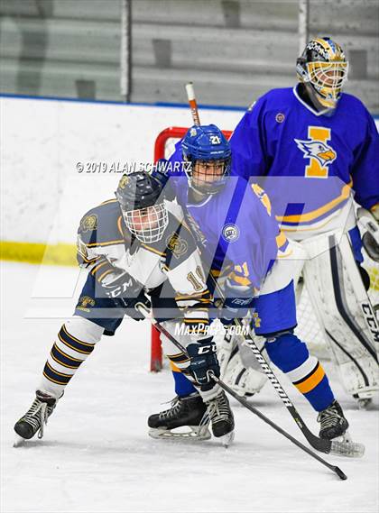 Thumbnail 1 in Spencerport vs. Irondequoit photogallery.