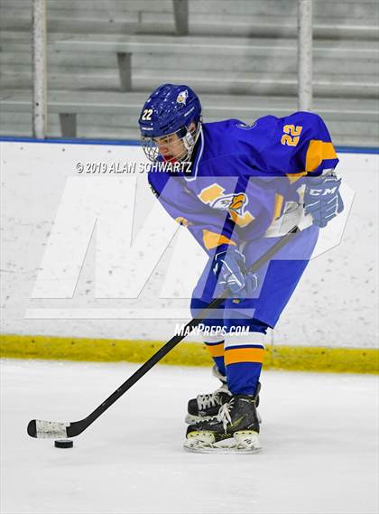 Thumbnail 2 in Spencerport vs. Irondequoit photogallery.