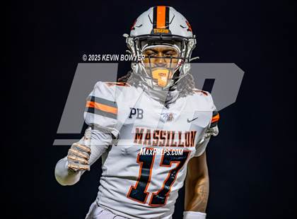 Thumbnail 2 in Washington @ St. Francis DeSales (OHSAA Div II Region 7 Semifinal) photogallery.