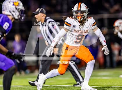 Thumbnail 3 in Washington @ St. Francis DeSales (OHSAA Div II Region 7 Semifinal) photogallery.