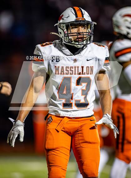 Thumbnail 3 in Washington @ St. Francis DeSales (OHSAA Div II Region 7 Semifinal) photogallery.