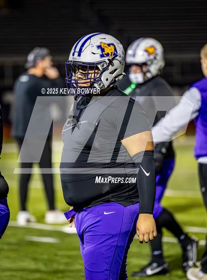 Thumbnail 1 in Washington @ St. Francis DeSales (OHSAA Div II Region 7 Semifinal) photogallery.