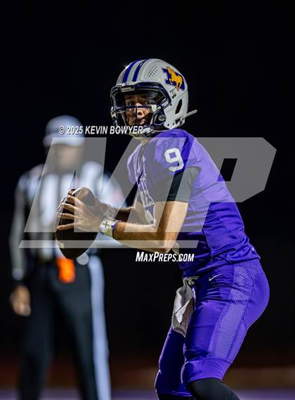 Thumbnail 1 in Washington @ St. Francis DeSales (OHSAA Div II Region 7 Semifinal) photogallery.
