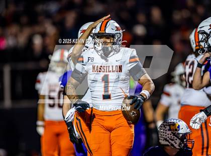 Thumbnail 2 in Washington @ St. Francis DeSales (OHSAA Div II Region 7 Semifinal) photogallery.