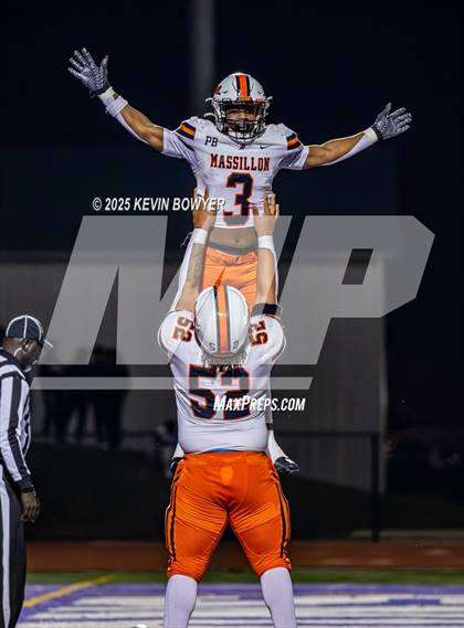 Thumbnail 1 in Washington @ St. Francis DeSales (OHSAA Div II Region 7 Semifinal) photogallery.