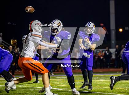 Thumbnail 2 in Washington @ St. Francis DeSales (OHSAA Div II Region 7 Semifinal) photogallery.