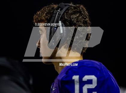 Thumbnail 3 in Washington @ St. Francis DeSales (OHSAA Div II Region 7 Semifinal) photogallery.