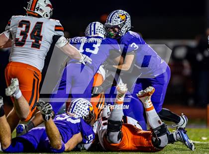 Thumbnail 1 in Washington @ St. Francis DeSales (OHSAA Div II Region 7 Semifinal) photogallery.