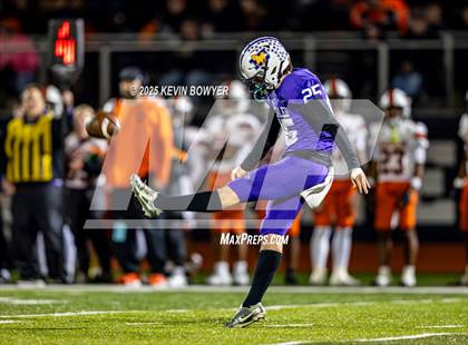 Thumbnail 2 in Washington @ St. Francis DeSales (OHSAA Div II Region 7 Semifinal) photogallery.