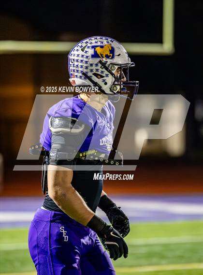 Thumbnail 2 in Washington @ St. Francis DeSales (OHSAA Div II Region 7 Semifinal) photogallery.