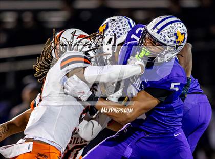 Thumbnail 3 in Washington @ St. Francis DeSales (OHSAA Div II Region 7 Semifinal) photogallery.