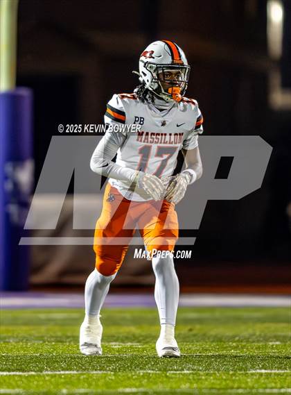 Thumbnail 3 in Washington @ St. Francis DeSales (OHSAA Div II Region 7 Semifinal) photogallery.