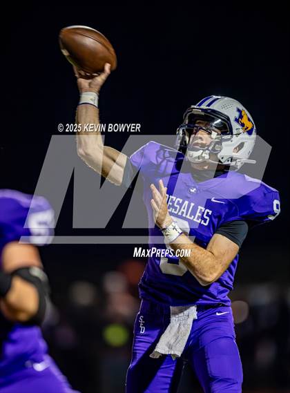 Thumbnail 2 in Washington @ St. Francis DeSales (OHSAA Div II Region 7 Semifinal) photogallery.