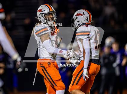 Thumbnail 2 in Washington @ St. Francis DeSales (OHSAA Div II Region 7 Semifinal) photogallery.