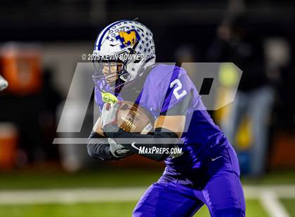 Thumbnail 2 in Washington @ St. Francis DeSales (OHSAA Div II Region 7 Semifinal) photogallery.