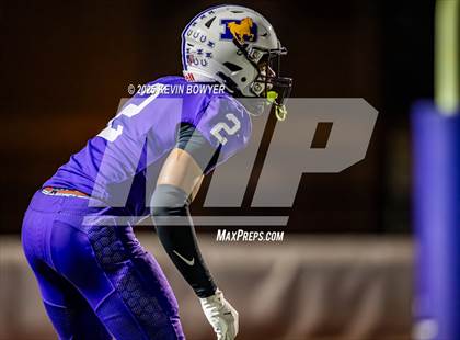 Thumbnail 2 in Washington @ St. Francis DeSales (OHSAA Div II Region 7 Semifinal) photogallery.
