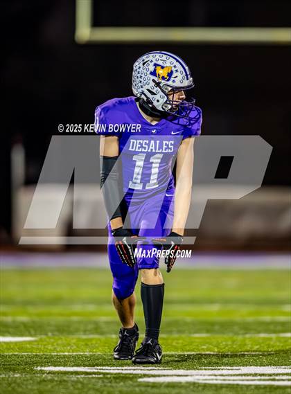 Thumbnail 2 in Washington @ St. Francis DeSales (OHSAA Div II Region 7 Semifinal) photogallery.