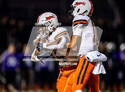 Thumbnail 2 in Washington @ St. Francis DeSales (OHSAA Div II Region 7 Semifinal) photogallery.