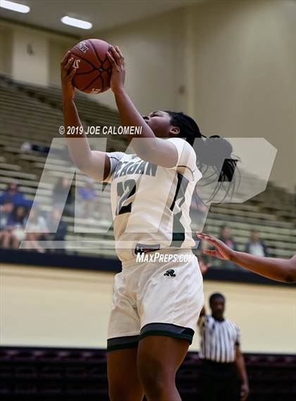 Thumbnail 3 in Reagan [Ronald] vs MacArthur [Douglas] photogallery.