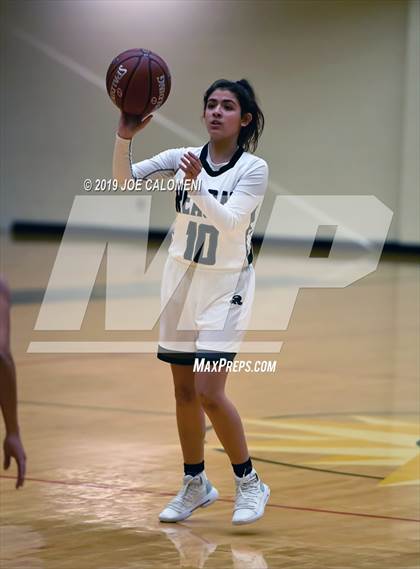 Thumbnail 2 in Reagan [Ronald] vs MacArthur [Douglas] photogallery.