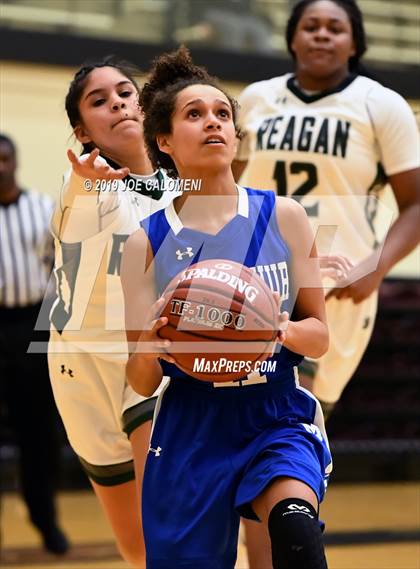 Thumbnail 3 in Reagan [Ronald] vs MacArthur [Douglas] photogallery.