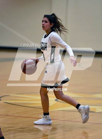 Thumbnail 3 in Reagan [Ronald] vs MacArthur [Douglas] photogallery.