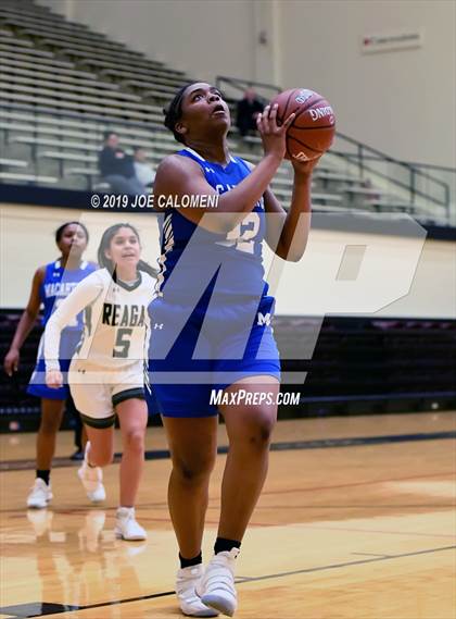 Thumbnail 3 in Reagan [Ronald] vs MacArthur [Douglas] photogallery.