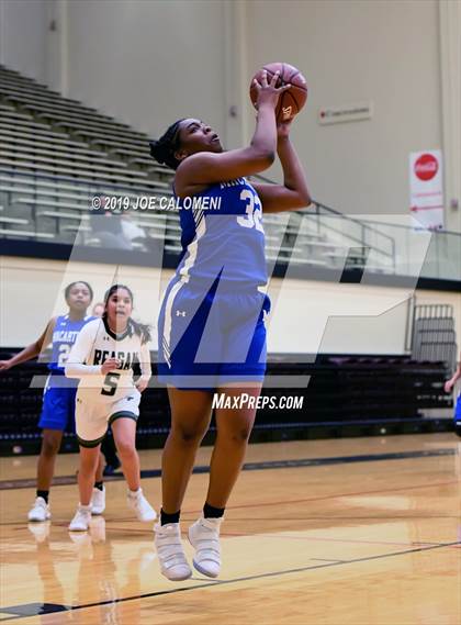 Thumbnail 1 in Reagan [Ronald] vs MacArthur [Douglas] photogallery.
