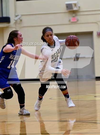 Thumbnail 1 in Reagan [Ronald] vs MacArthur [Douglas] photogallery.