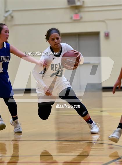 Thumbnail 2 in Reagan [Ronald] vs MacArthur [Douglas] photogallery.