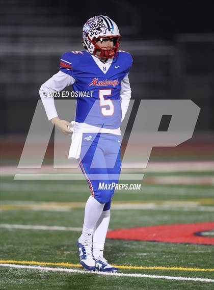 Thumbnail 1 in Ferndale vs. St. Vincent de Paul (CIF NCS D5 Final) photogallery.